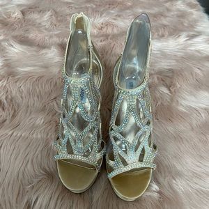 Steve Madden Singer Champagne Rhinestone Heels NIB